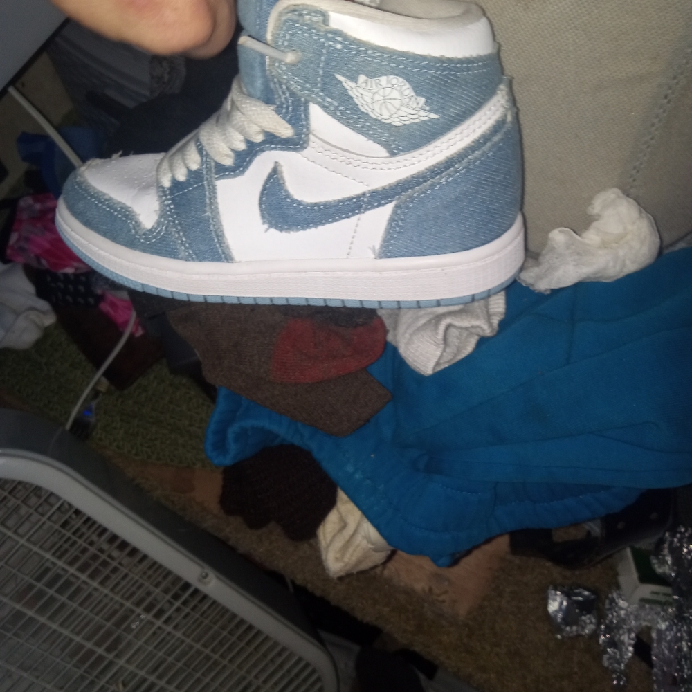 Kids Jordan 1